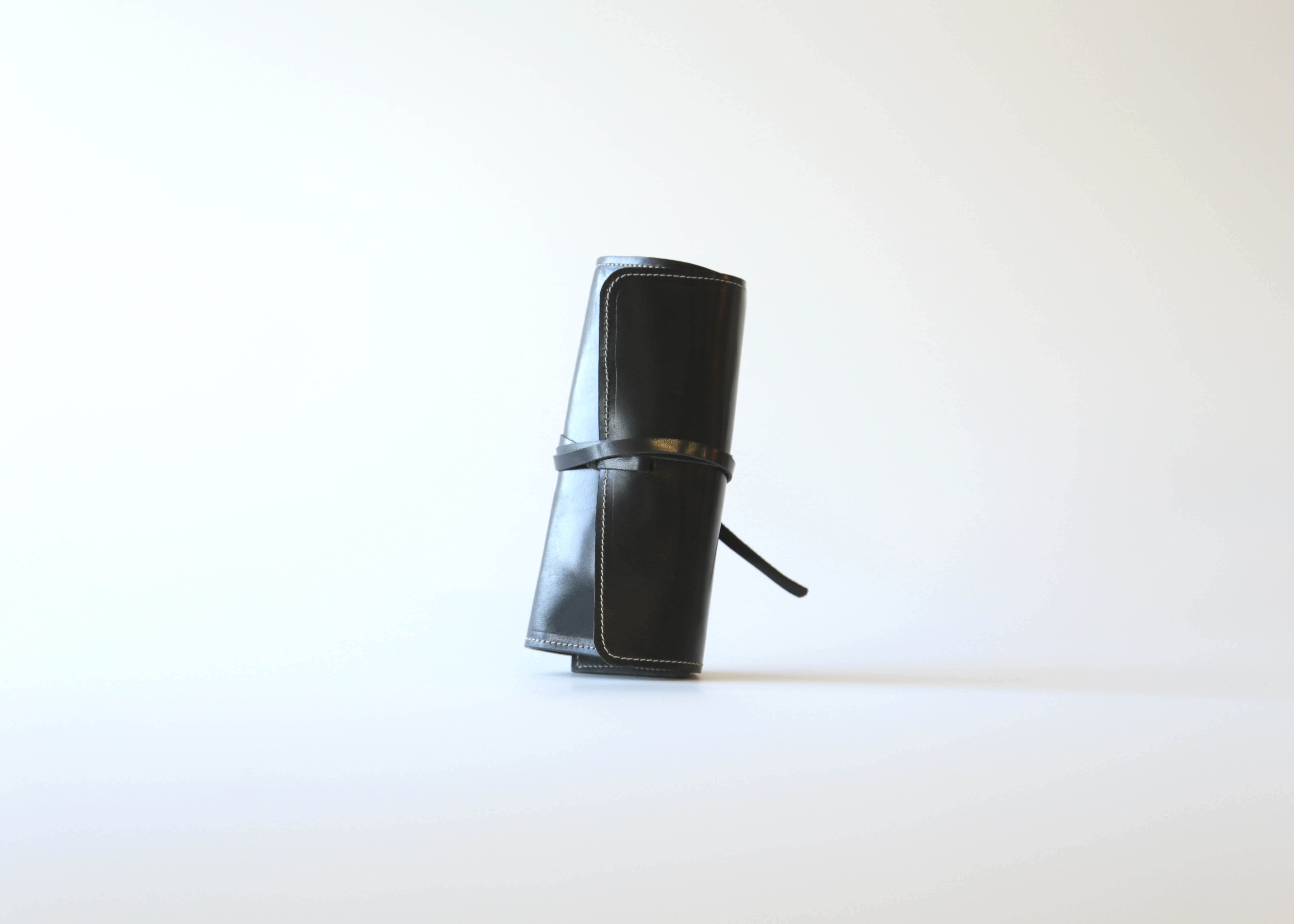 THREE POCKET WATCH ROLL BLACK