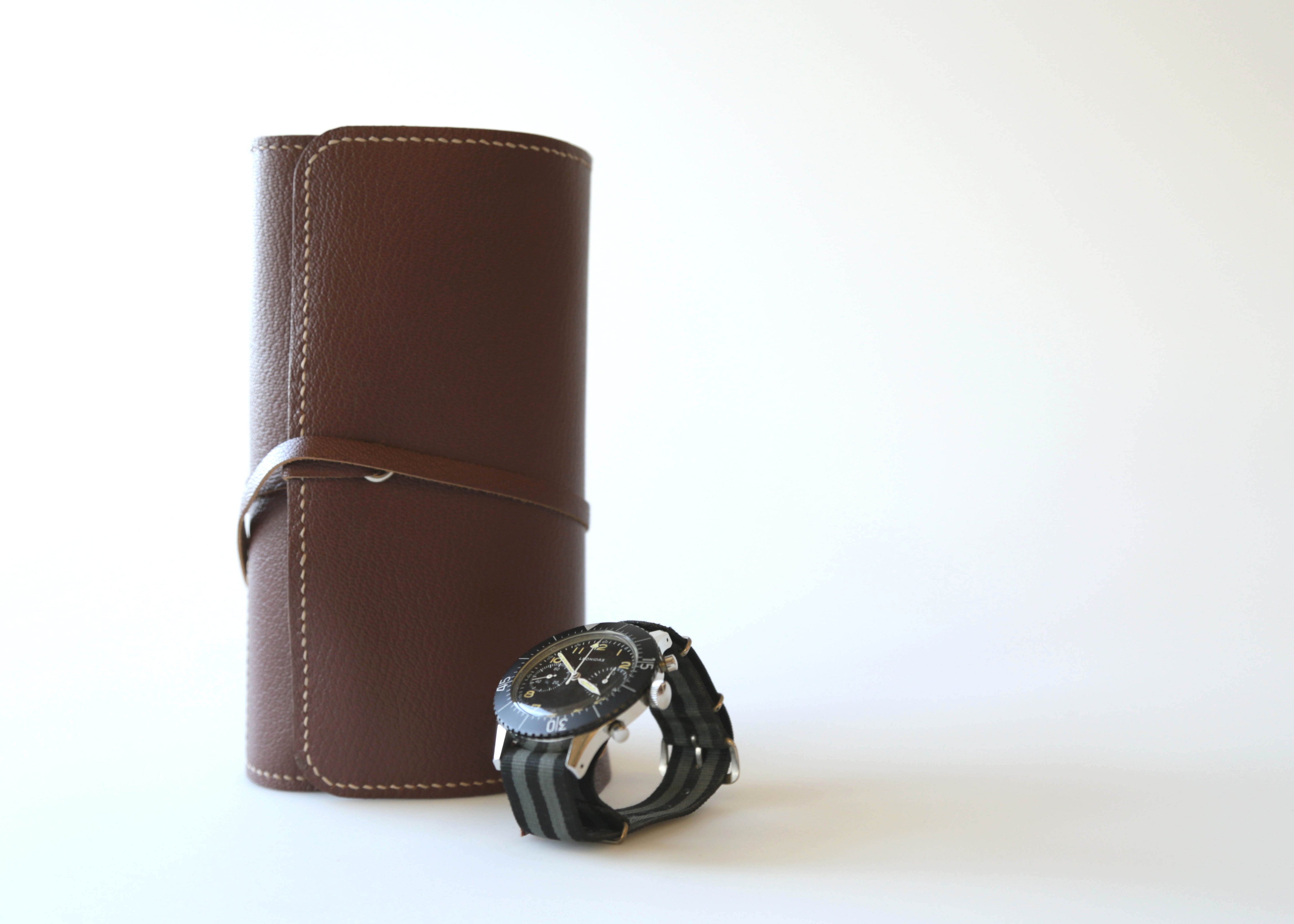 THREE POCKET WATCH ROLL MID TAN