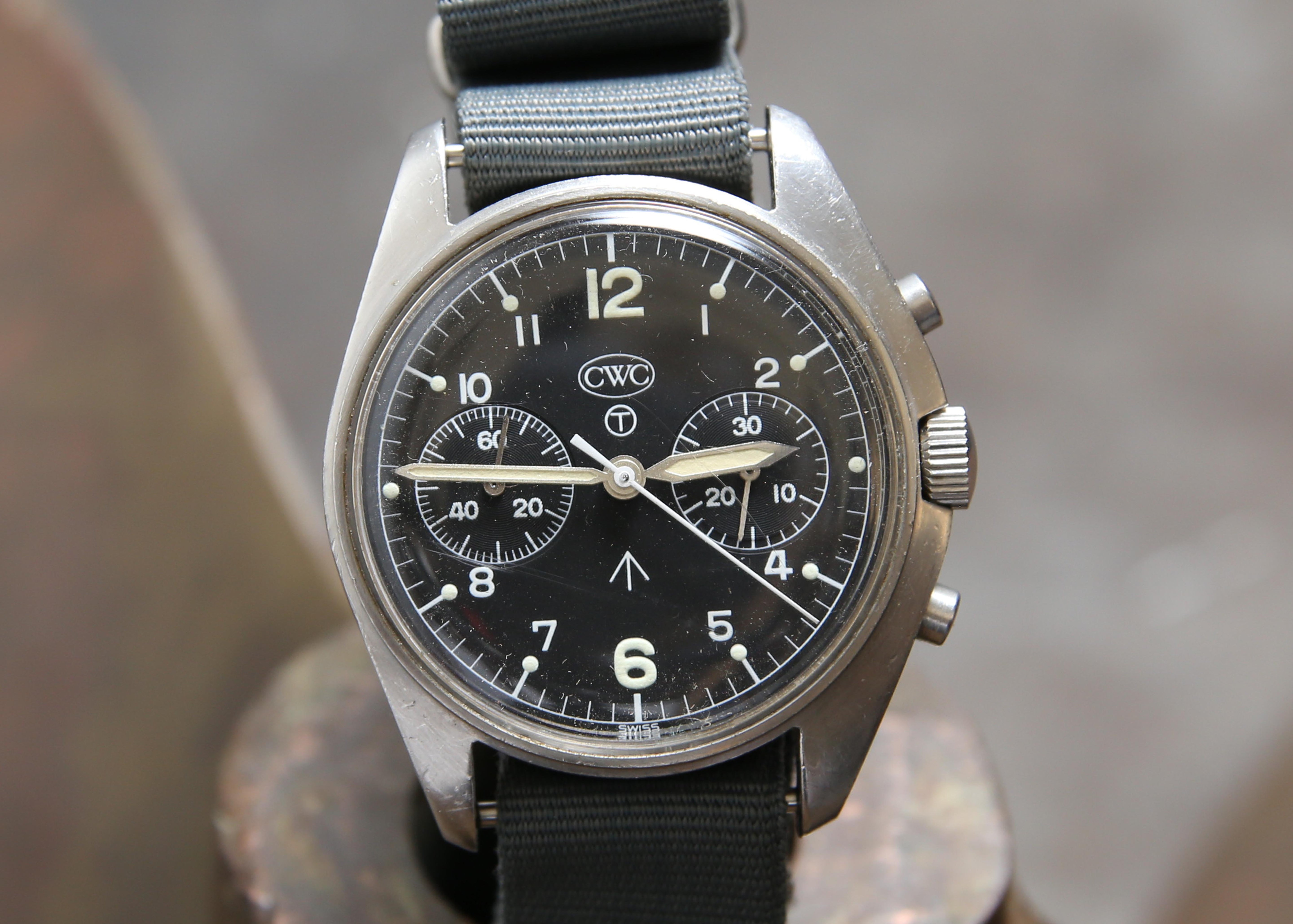 CWC ROYAL NAVY CHRONO ISSUED 1982 1705/82 VGC #27