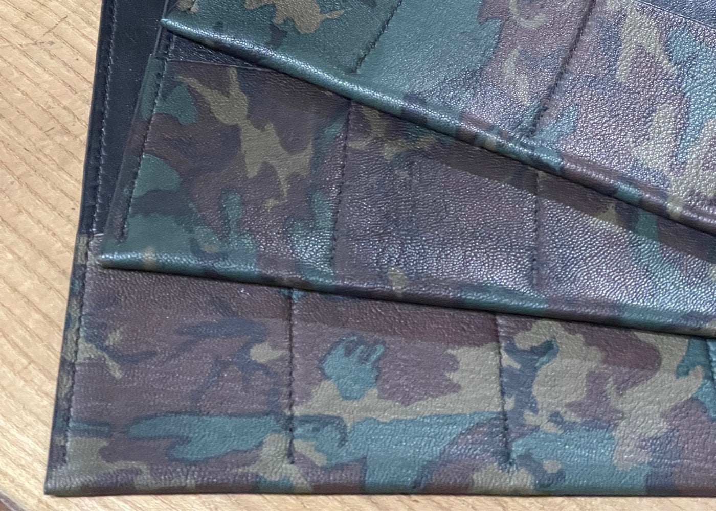 FIVE POUCH WOODLAND CAMO PRINTED LAMBSKIN WATCH ROLL