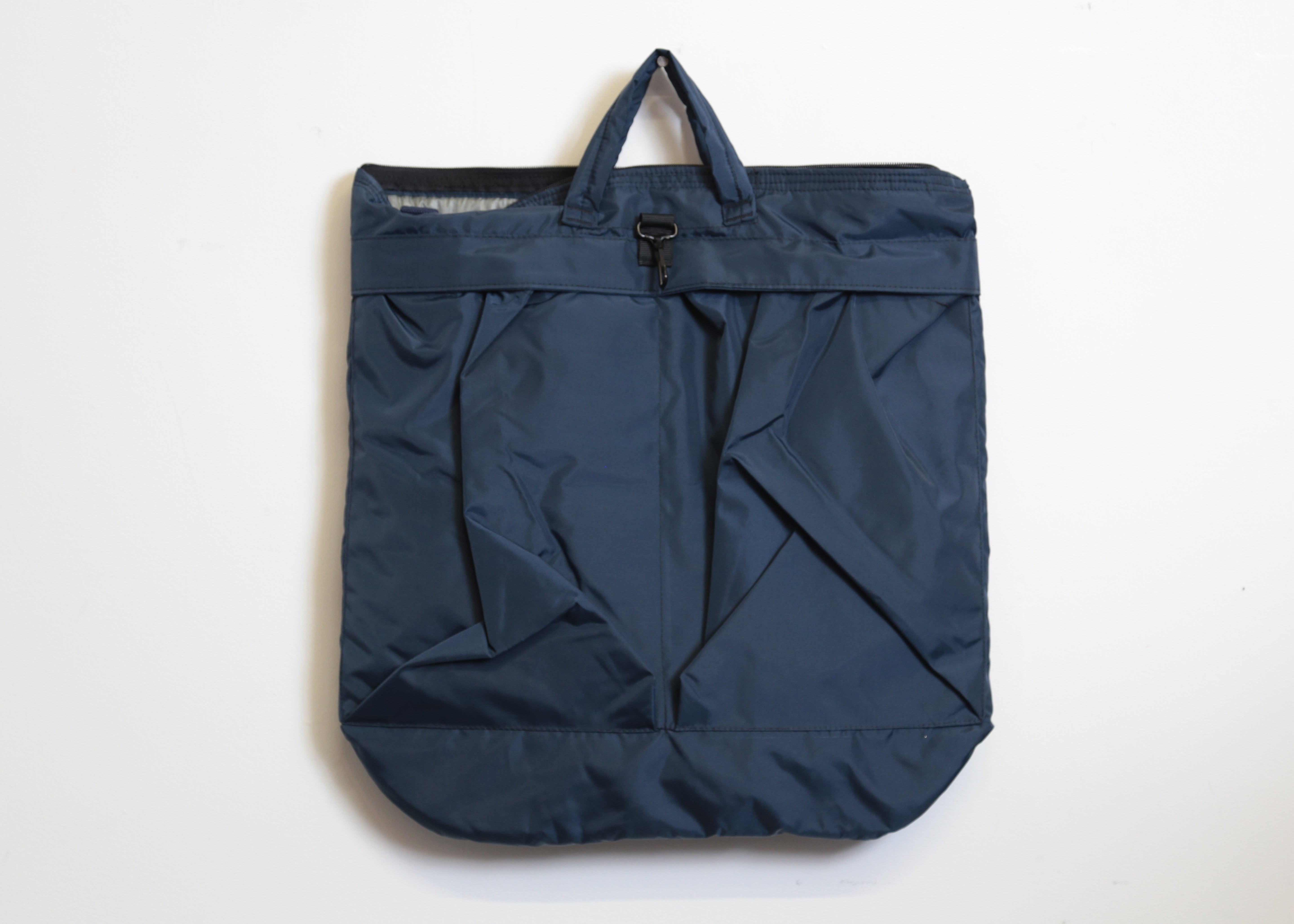 GRAHAME FOWLER NAVY CUSTOM HELMET BAG