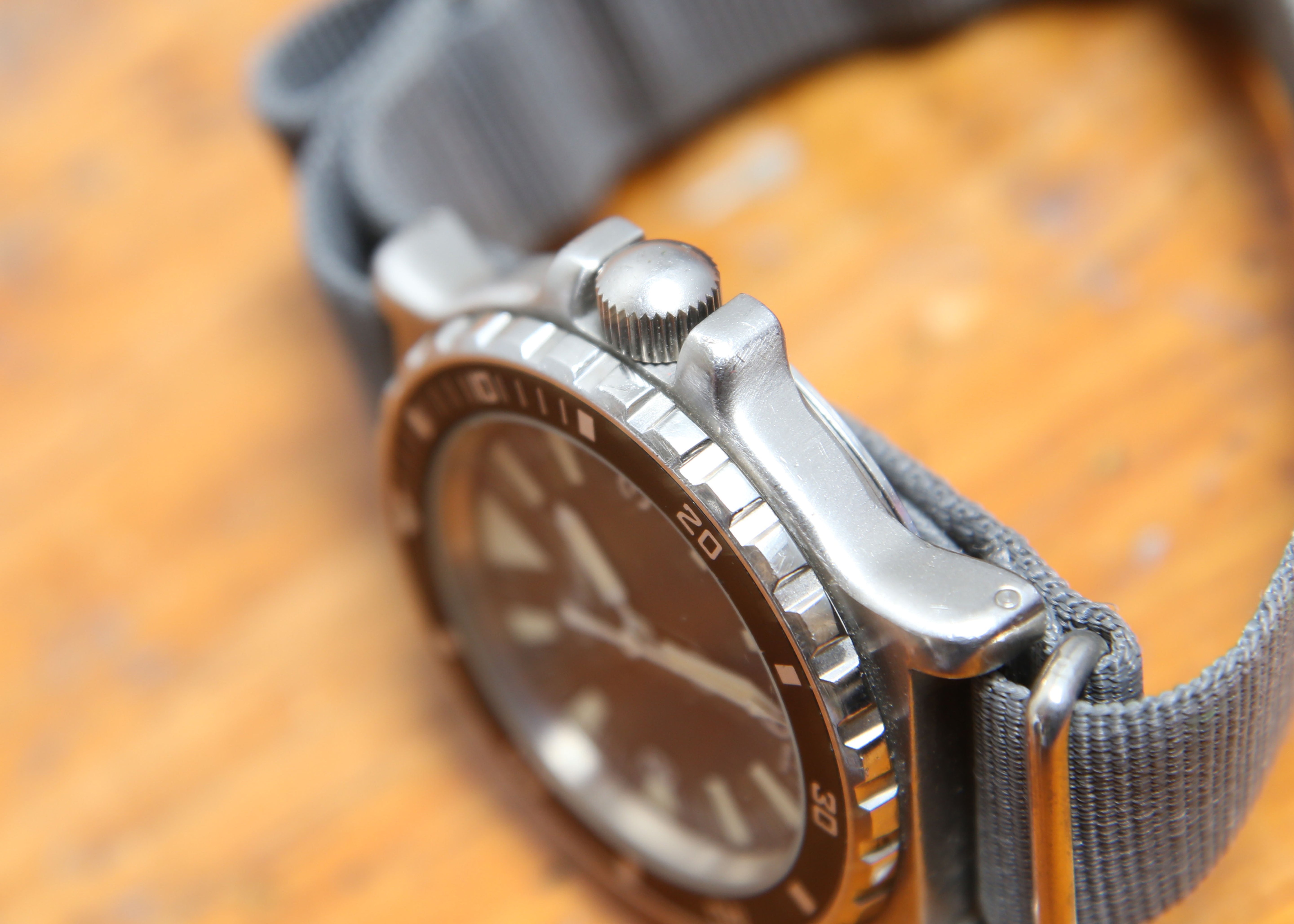 PRECISTA 1988 QUARTZ ISSUED MIL WATCH 1676/88