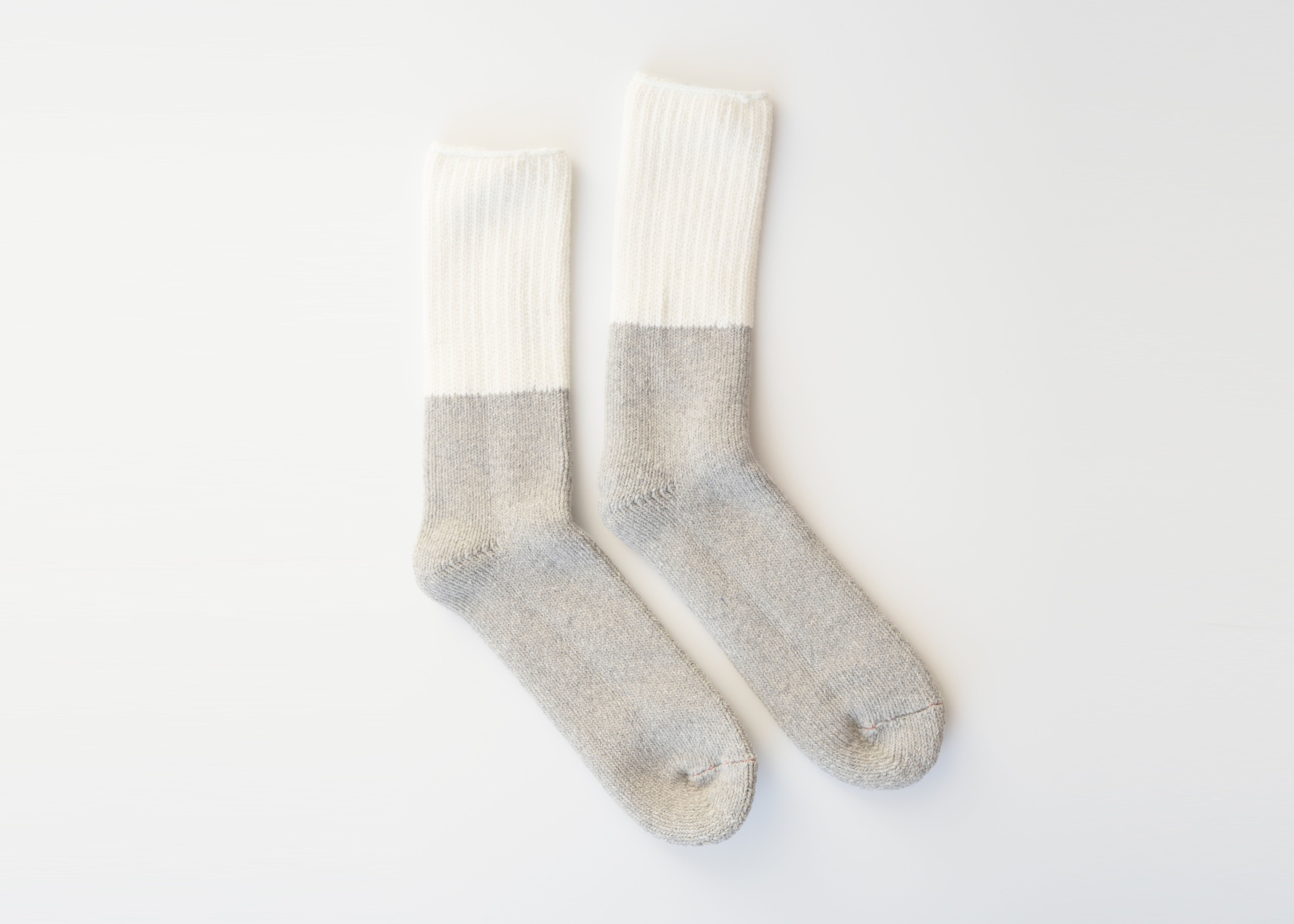 ROTOTO "OUTLAST" TEASEL SOCKS WHITE/GRAY