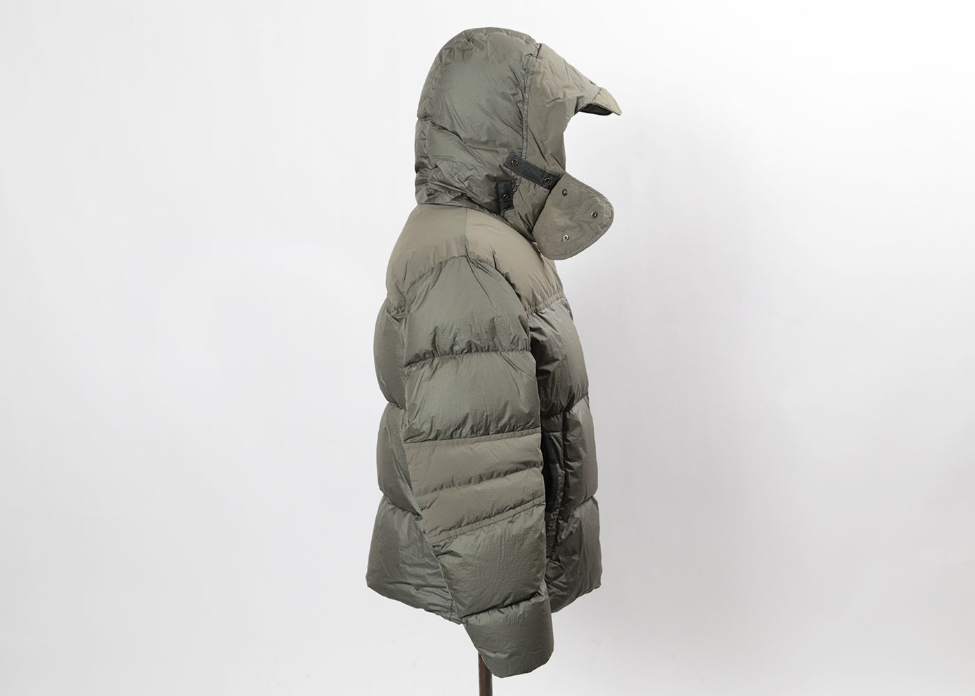 TEN C SAGE GREEN DOWN FILLED HOODED MID LAYER 3112